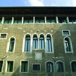palazzo-selvadego.hotelinveneto.com/